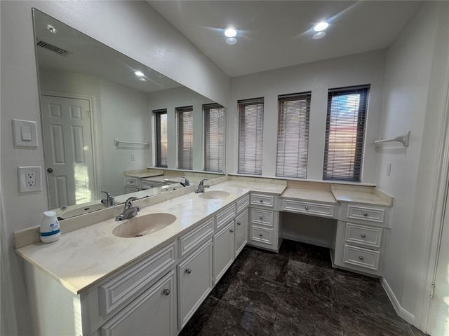 15306 La Paloma, Houston, TX 77083