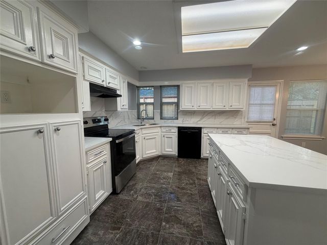 15306 La Paloma, Houston, TX 77083