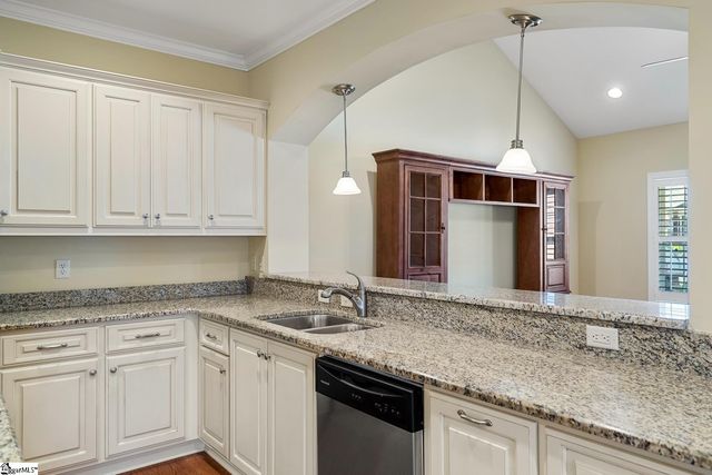 77 Hillsborough Drive, Anderson, SC 29621