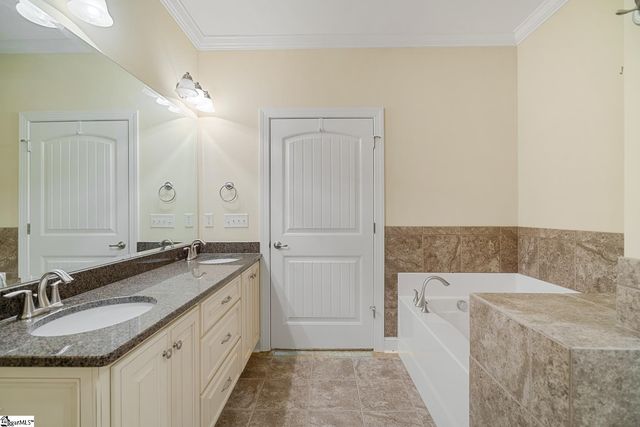 77 Hillsborough Drive, Anderson, SC 29621