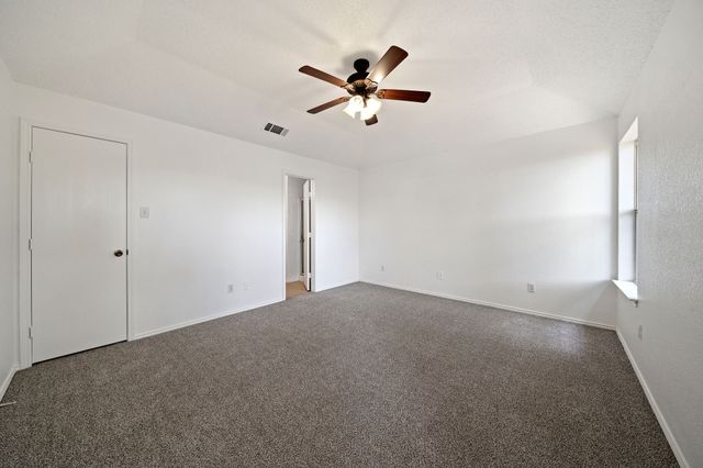 633 Madeline Court, Azle, TX 76020