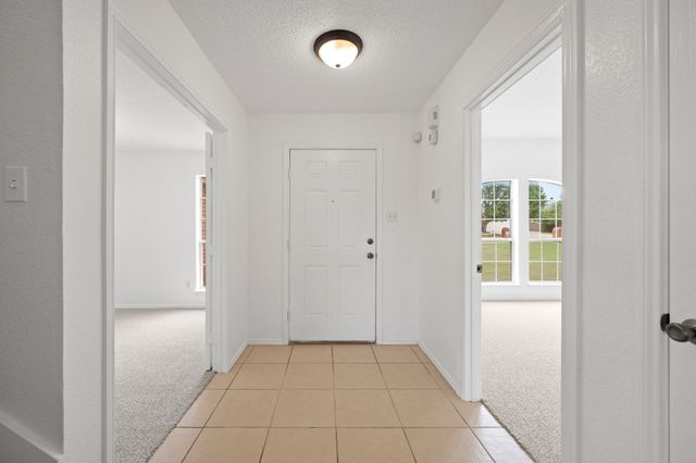 633 Madeline Court, Azle, TX 76020