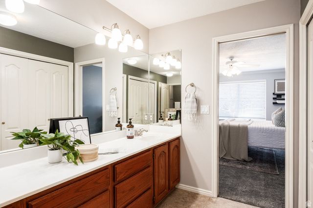 1598 W CORNERSTONE DR, South Jordan, UT 84095