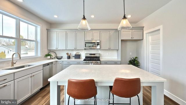 101 CARDINAL CT, York, PA 17408