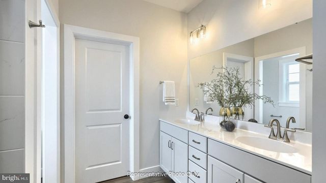 101 CARDINAL CT, York, PA 17408