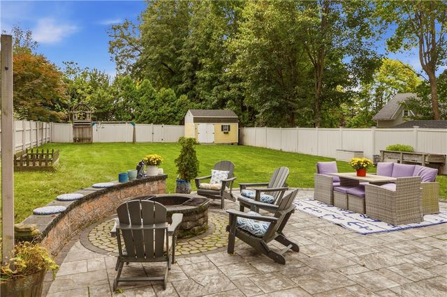 275 Green End Avenue, Middletown, RI 02842
