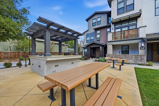 1972 Sage Loop, Mountain View, CA 94043