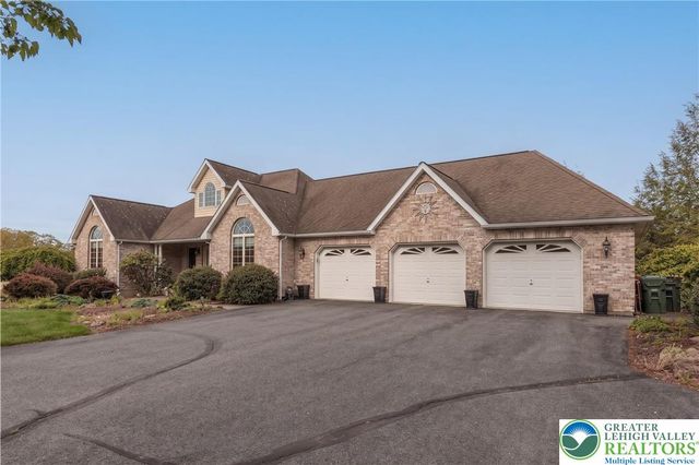1089 Deemer Road, Moore Twp, PA 18014