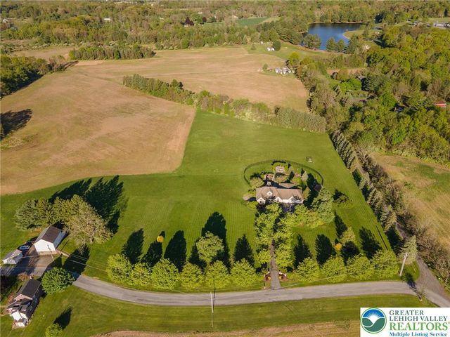 1089 Deemer Road, Moore Twp, PA 18014