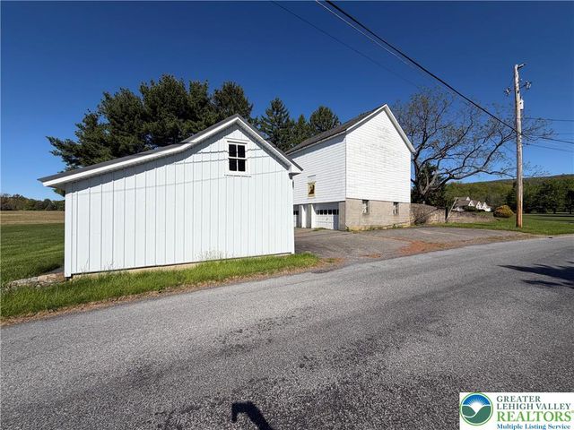 1089 Deemer Road, Moore Twp, PA 18014