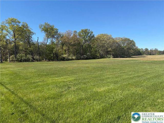 1089 Deemer Road, Moore Twp, PA 18014