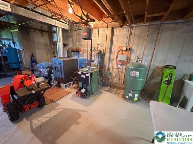 1089 Deemer Road, Moore Twp, PA 18014