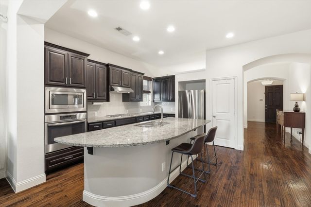 501 Fenceline Drive, Argyle, TX 76226