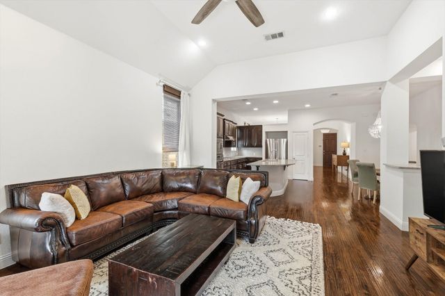 501 Fenceline Drive, Argyle, TX 76226