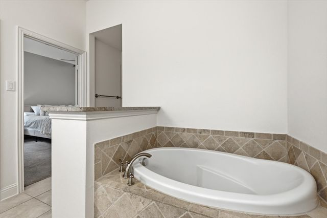 501 Fenceline Drive, Argyle, TX 76226