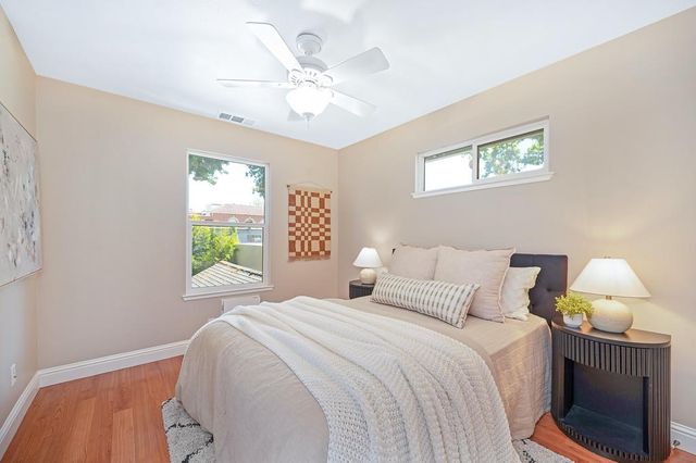 941 33rd St, Sacramento, CA 95816