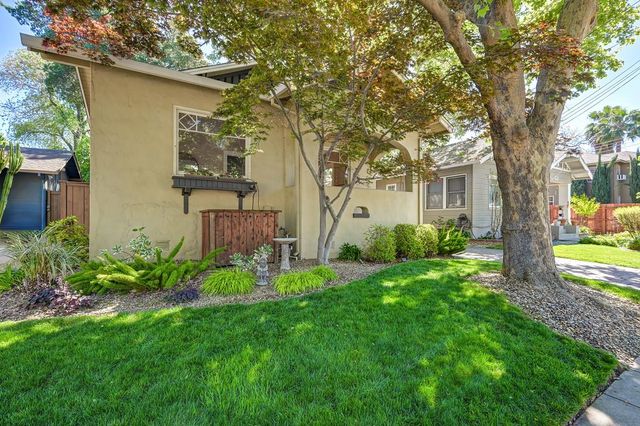 941 33rd St, Sacramento, CA 95816