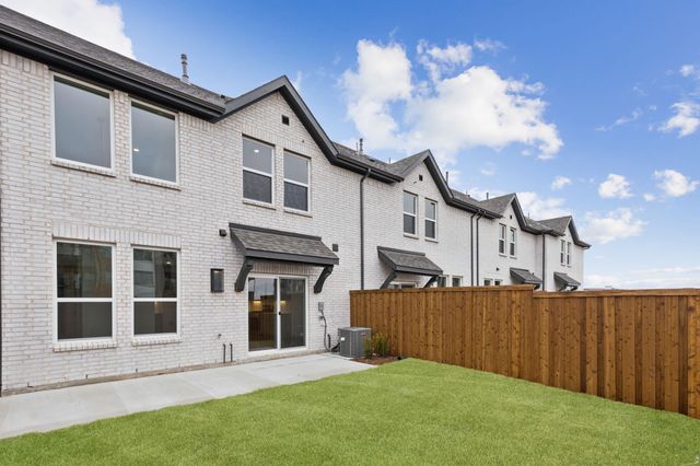 3734 Pierce Lane, Grand Prairie, TX 75052