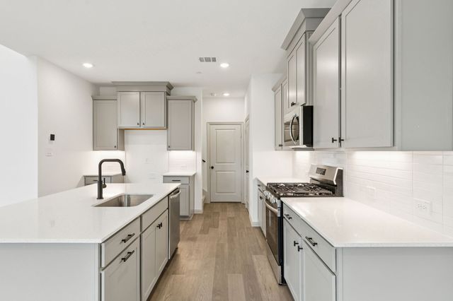 3734 Pierce Lane, Grand Prairie, TX 75052