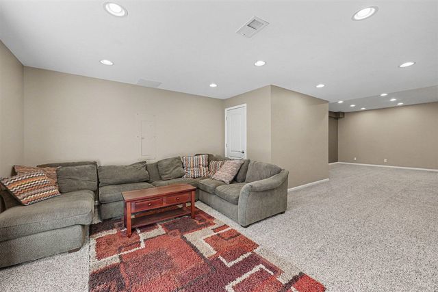 4764 Dunbarton Court, Ann Arbor, MI 48103