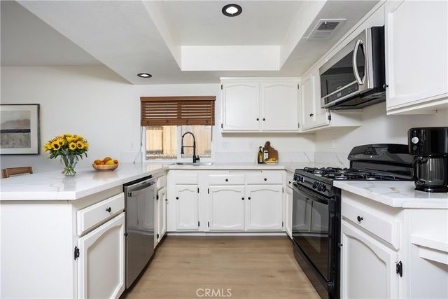 6386 N Beechwood Avenue, San Bernardino, CA 92407