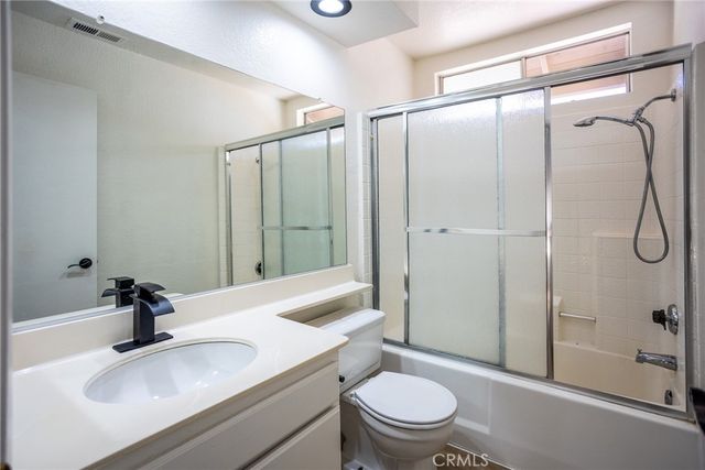 6386 N Beechwood Avenue, San Bernardino, CA 92407