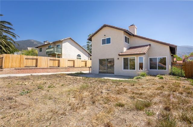 6386 N Beechwood Avenue, San Bernardino, CA 92407