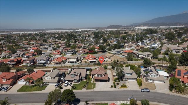 6386 N Beechwood Avenue, San Bernardino, CA 92407