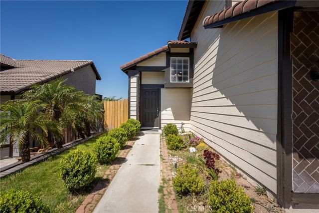 6386 N Beechwood Avenue, San Bernardino, CA 92407