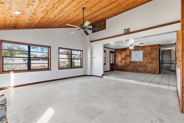 10301 TRAIL RIDGE LANE, Tampa, FL 33624