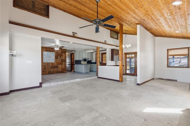 10301 TRAIL RIDGE LANE, Tampa, FL 33624