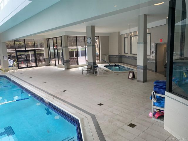 2 Bay Club Drive 17P, Bayside, NY 11360