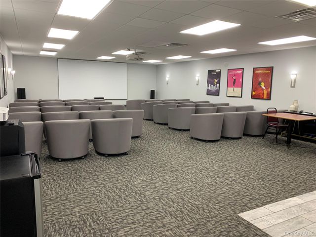 2 Bay Club Drive 17P, Bayside, NY 11360