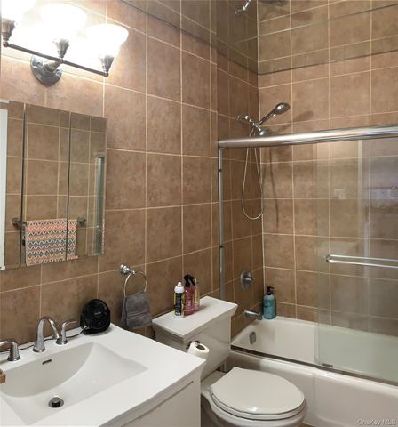 2 Bay Club Drive 17P, Bayside, NY 11360