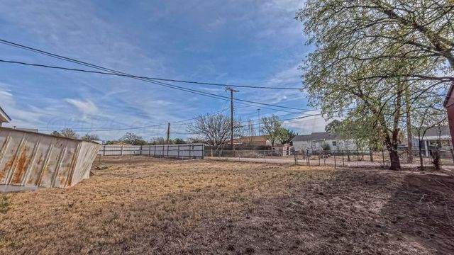 1811 S AUSTIN Street, Amarillo, TX 79109