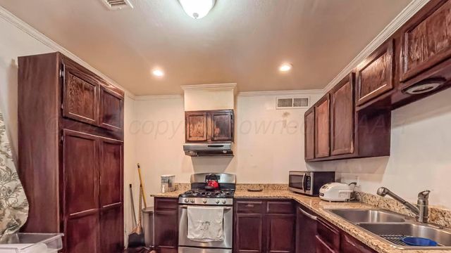 1811 S AUSTIN Street, Amarillo, TX 79109