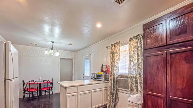 1811 S AUSTIN Street, Amarillo, TX 79109
