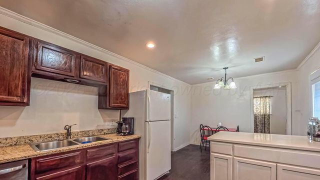 1811 S AUSTIN Street, Amarillo, TX 79109