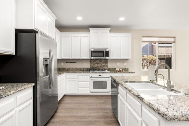 12300 Pawcatuck Way, Rancho Cordova, CA 95742