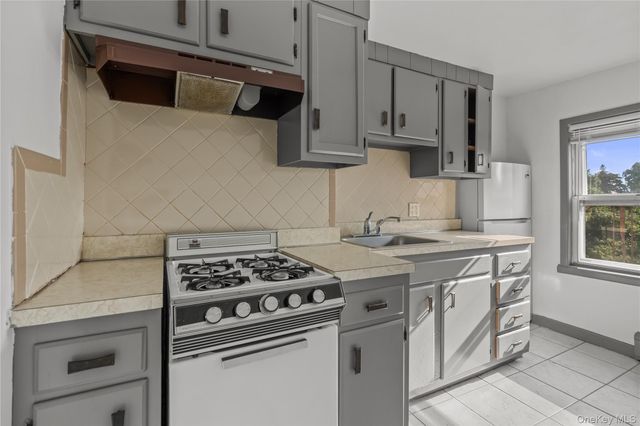 50 Highland Avenue 3rd Floor, New Rochelle, NY 10801