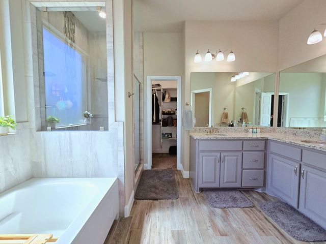 6018 Sunny Stone Dr, Midland, TX 79705