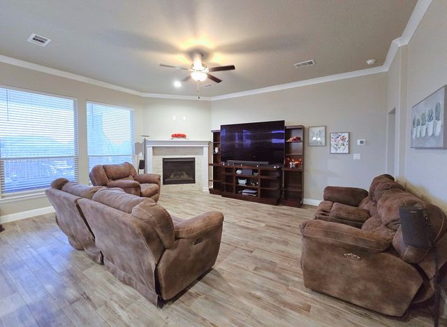 6018 Sunny Stone Dr, Midland, TX 79705