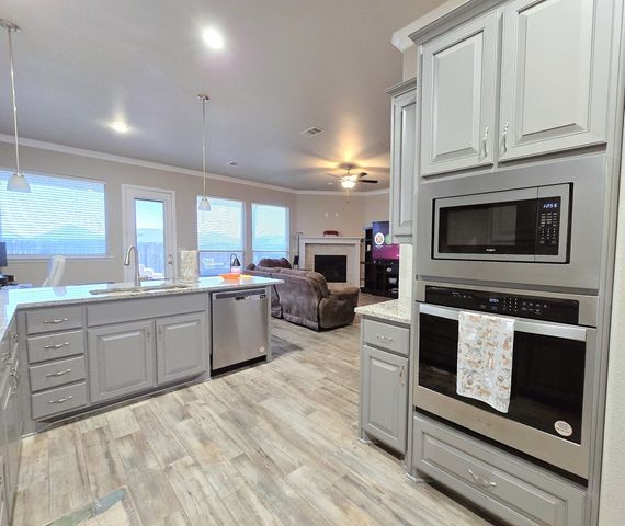 6018 Sunny Stone Dr, Midland, TX 79705