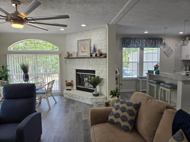 457 E Banks Dr., Garden City Beach, SC 29576