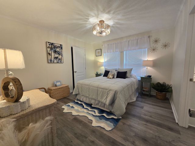 457 E Banks Dr., Garden City Beach, SC 29576