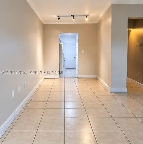 1450 NE 171st St 104B, North Miami Beach, FL 33162
