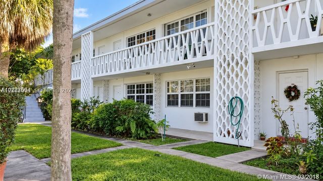 1450 NE 171st St 104B, North Miami Beach, FL 33162