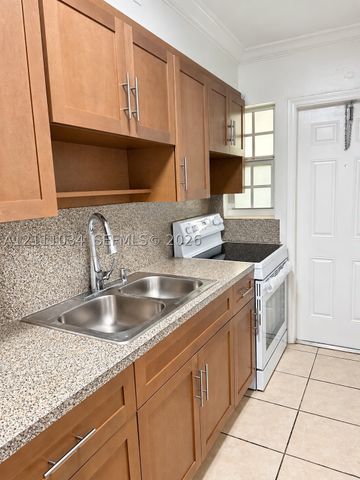 1450 NE 171st St 104B, North Miami Beach, FL 33162