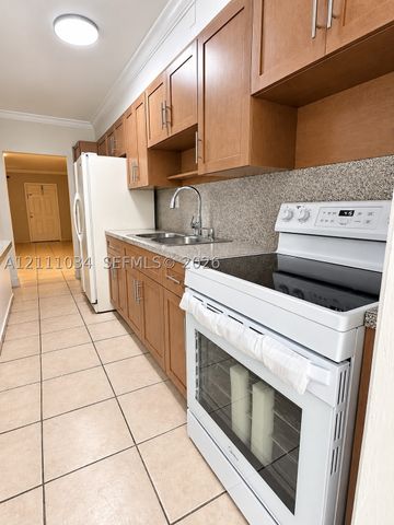 1450 NE 171st St 104B, North Miami Beach, FL 33162