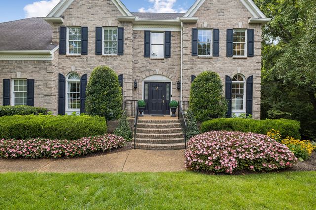 9023 Fallswood Ln, Brentwood, TN 37027
